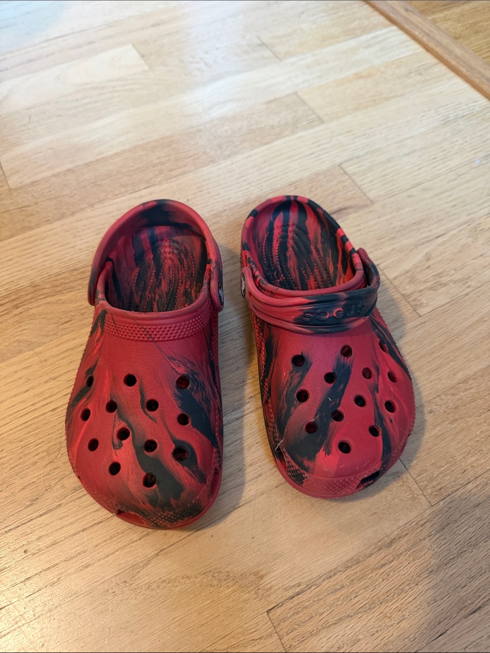 CROCS Red and Black Kids Slip-On Clogs with Strap